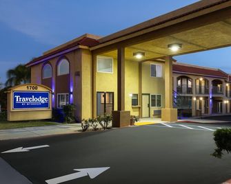 Travelodge by Wyndham Banning CA Near Casino/Outlet Mall - Banning - Edificio