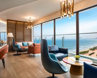 Radisson Hotel Danang - Đà Nẵng - Oleskelutila