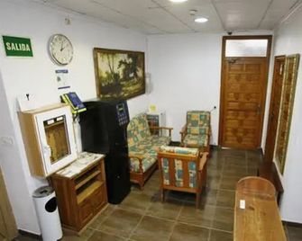 Hostal San Fernando - Alicante - Sala de estar