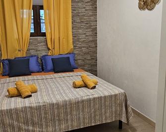 Nicrob - Monfalcone - Schlafzimmer