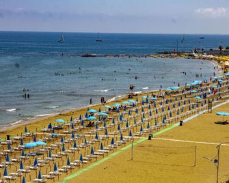 Hotel Yaka Inn - Kizkalesi - Playa