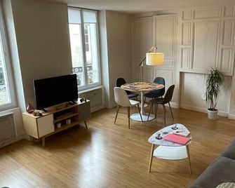 L'eutopia, Plein Coeur De Chablis, Parki - Chablis - Wohnzimmer