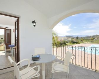 Marina Torre Navarrese Resort - Lotzorai