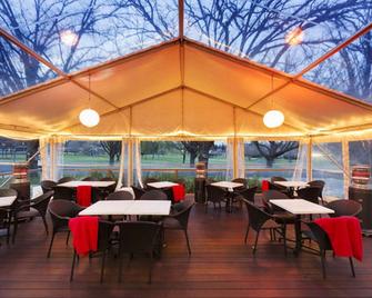 Forrest Hotel and Apartments - Canberra - Restaurant