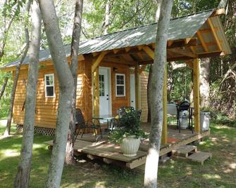 Tennessee River Gorge Island Cabins Swimming Pool - Stay 3-4th free. - Whitwell - Patio