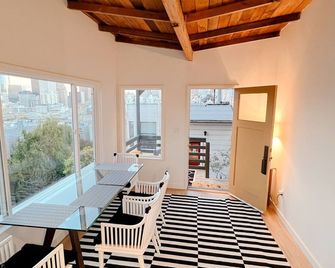 Charming 2BR Cottage with Bay and City Views-Gated Luxury Private Place - San Francisco