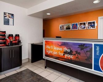 Motel 6 Morro Bay - Morro Bay - Reception
