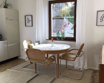 Ferienwohnungen Am Forsthaus - Schonungen - Sala de jantar