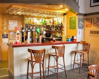 Station Hotel And Restaurant - Melrose - Bar