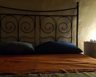 B&B Mediterrando - Chiusi - Schlafzimmer