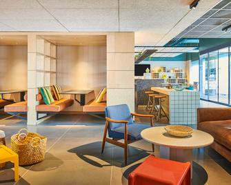 greet Hotel Paris Nord 18è - Paris - Lounge