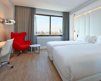 NH Collection Barcelona Gran Hotel Calderón - Barcelona - Habitación