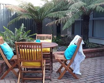 2 Maurice Avenue - Mallacoota - Patio