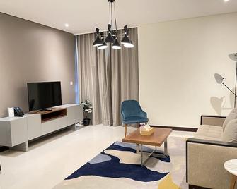 Peaceful One Bedroom In Jufair Daily Rentals - Manama - Salon