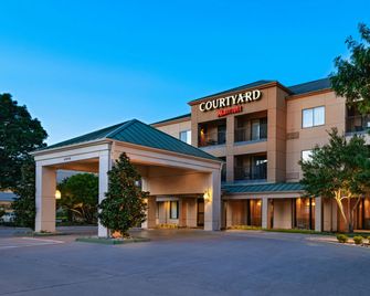 Courtyard by Marriott Dallas Plano in Legacy Park - Plano - Edifício