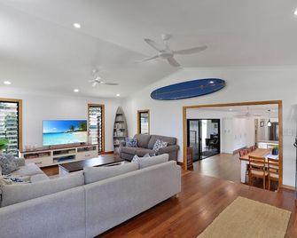 Four bedroom, Two Bathroom House Sleeping 10 - Redland - Sala de estar