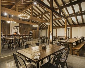 Conestoga Ranch Glamping Resort - Garden City - Restaurant