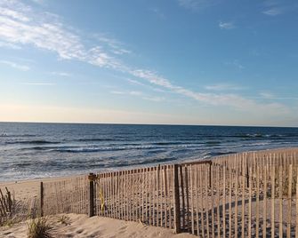 Cozy cottage summer rental one block to beach in Bay Head - Bay Head - Playa