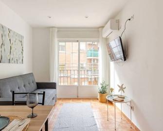 Light and color in the Villa - מדריד - סלון