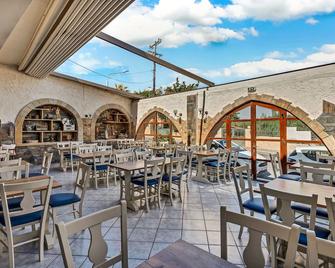 Evina Rooms & Suites - Gouves - Restaurace