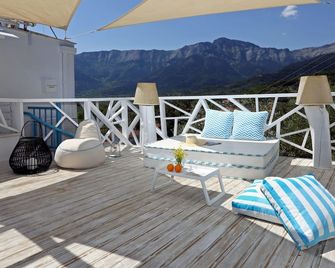 Mare Monte Small Boutique Hotel - Chrisi Ammoudia - Balkon