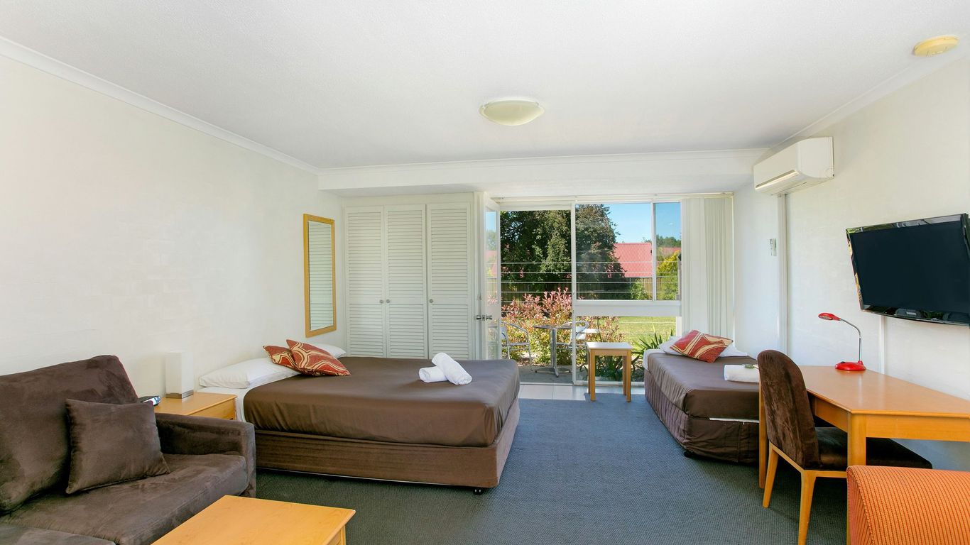 Bathurst Studio Apartments