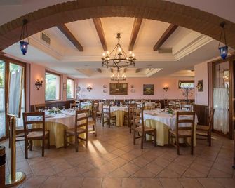 I Calanchi Country Hotel & Resort - Ripatransone - Ristorante