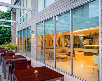 Ibis Bangkok Sathorn - Bangkok - Patio