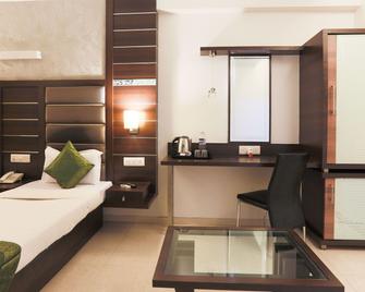 Hotel Apple Inn - Vapi - Bedroom