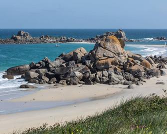 Holiday Home des Aulnes by Interhome - Cléder - Plage
