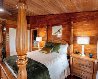 Twins Red Cabin Escape - Okeechobee - Спальня