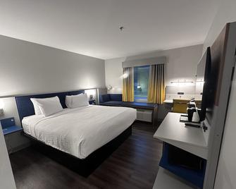 Microtel Inn & Suites by Wyndham Rehoboth Beach - Rehoboth Beach - Bedroom