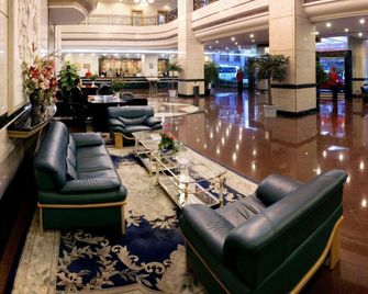 Kunming Wei Long Hotel - קונמינג - לובי
