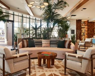 Senna House Hotel Scottsdale, Curio Collection by Hilton - Scottsdale - Lobby