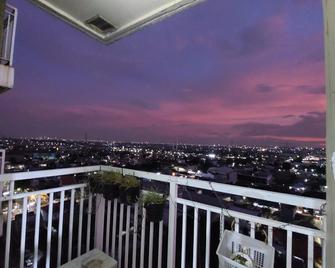 Apartemen Casablanca East Residence - Jakarta - Balcony