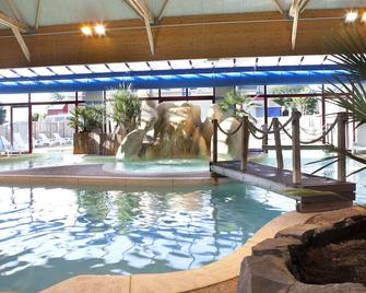 Cottage 6 Pers AA in Cancale Pays des Huîtres Baie du Mont st Michel - Cancale - Piscine