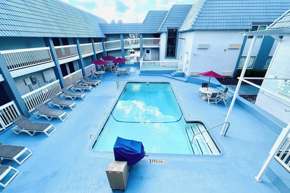 موتل 6 دوكانفيل، تكساس - دالاس