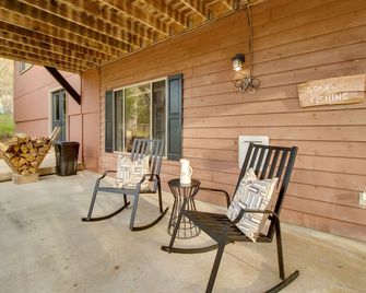 Waterfront Home Near Mark Twain National Forest - Poplar Bluff - Innenhof