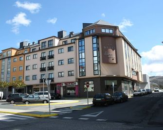 Hotel Pontes do Eume - Puentes de García Rodríguez - Edificio