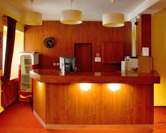 Hotel Harrachov Inn - Harrachov - Front desk