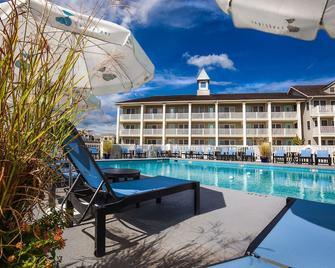 Sandpiper Beach Club - קייפ מיי - בריכה