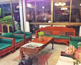 Chiangrai Clock Tower Hostel - Chiềng Rai - Lounge