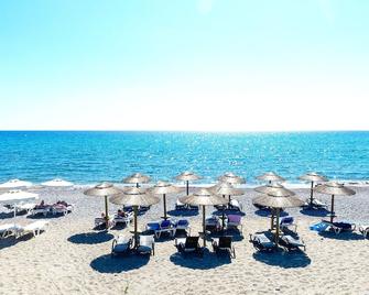 Katikies Studios & Apartments - Lardos - Beach