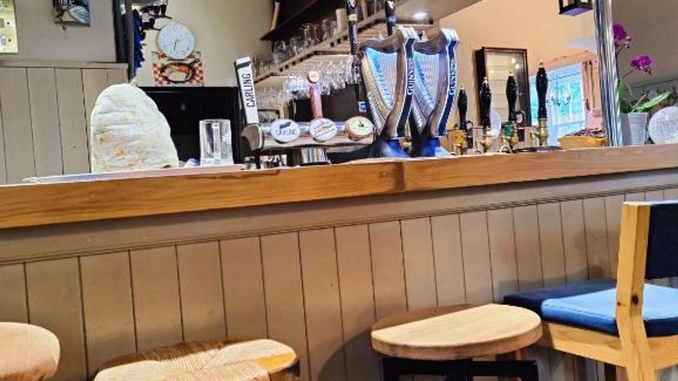 The Lampet Arms