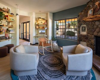 Mountain Modern Sedona, Tapestry Collection by Hilton - Sedona - Hall d’entrée