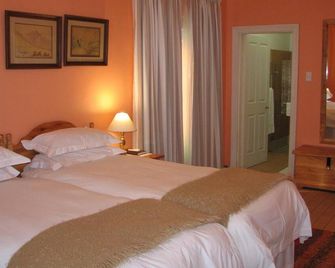 Toverberg Guest Houses - Colesberg - Schlafzimmer