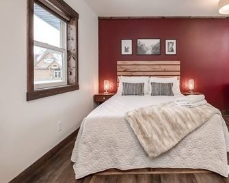 Work & Dine | Free Parking | Simple Comfort - Prescott - Bedroom