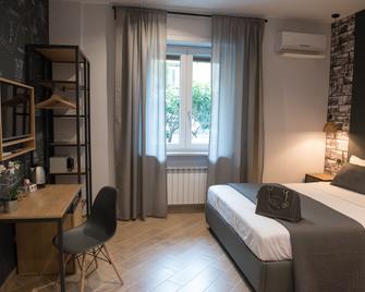 Eco di Napoli - Naples - Bedroom