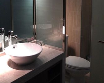Metropolo Hotel Hefei Baohe Wandabao Par - Hefei - Bad