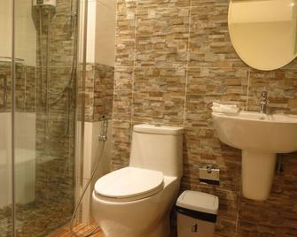 Winrisa Place - Sakhu - Bathroom